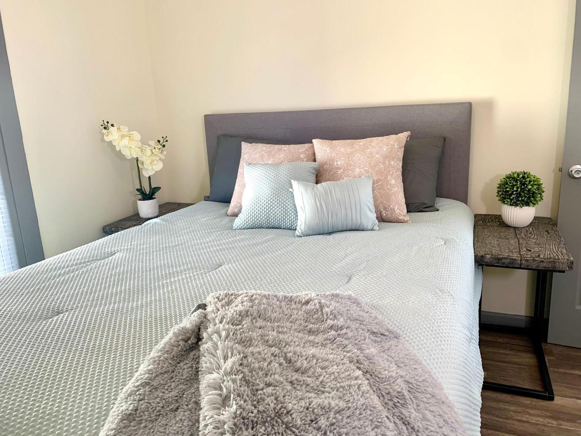 Cozy 3Br 1Ba Short Drive To نياغارا فالس، نيويورك المظهر الخارجي الصورة